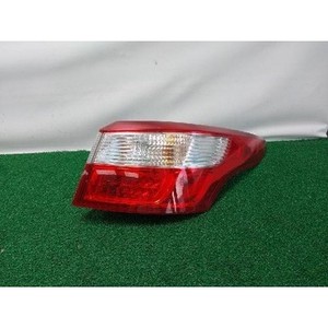 Luz Trasera Derecha Usada Latitude 265500029R - Product Image 1