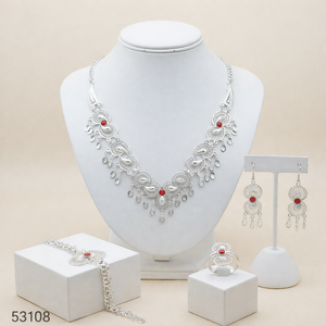 Ensemble de bijoux de mode vintage de la collection du fabricant indien 2024 cuivre plaqué or 24 carats comprenant des broches de collier conçues par les États-Unis - Product Image 5