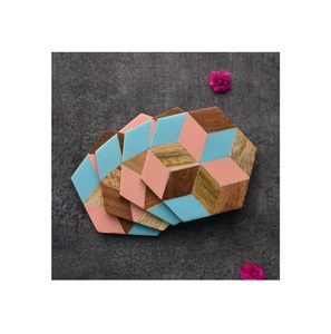 Posavasos de Resina y Madera Hechos a Mano, Diseño Único, 4x4 Pulgadas, Estilo Moderno y Lujoso para Tazas de Té, Colección Simply Trendy Crafted Treasures 2026 - Product Image 1