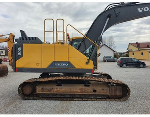 Excavadora de cadenas Volvo EC250EL con motor de alta potencia, componentes HYDAC y capacidad de cazo de 4m. - Product Image 2