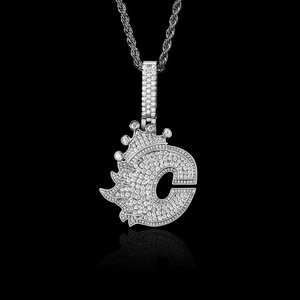 Colgante de Corona de Moissanita Personalizado Iced para Hombre, Joyería de Lujo Hip Hop Rapper, Dijes de Letra Inicial de Plata 925 Bañados en Oro - Product Image 1