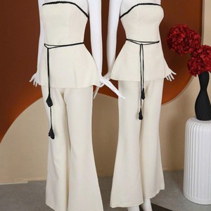 Ensemble 2 pièces pour femmes, chemisier peplum sans bretelles minimaliste et élégant, short long, 100% polyester, séchage rapide, respirant - Product Image 2