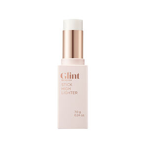 Resaltador Glint Stick 02 Milky Moon, una categoría de producto descriptivo para bronceadores y Resaltadores - Product Image 1