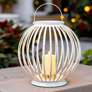 Chic White Metal Candle Jar Lantern Luz colgante decorativa única para exteriores para jardín, patio o decoración del hogar - Product Image 3