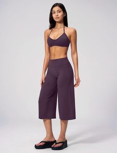 Ensemble de yoga dos nu à col en V profond, pantalon taille haute à jambes larges longueur mollet, en Spandex et Polyester, sans couture, 2 pièces - Product Image 4
