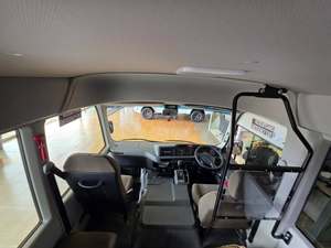 Toyota Coaster 2.8D GL A/T de 23 Plazas Usada, Año 2026, en Excelente Estado - Product Image 3