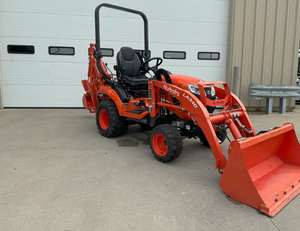 Tractor Utilitario Compacto Kubota BX23S Original de 23 HP |   Tractor Diésel 4x4 para Agricultura y Jardinería - Product Image 5