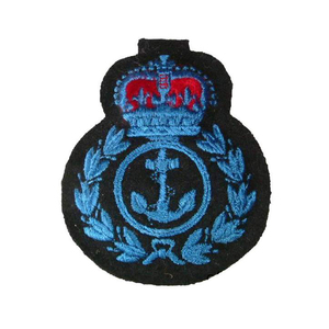 Insignia de blazer OEM más vendida del Reino Unido, insignia de alambre de plata bordada a mano, insignias de club, parches de tela para coser en blazers - Product Image 5