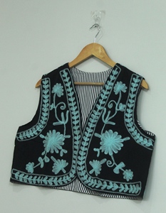 <b>Women's</b> Casual Short Sleeveless Breathable Cotton <b>Velvet</b> <b>Top</b> with Black Chain Embroidery Floral Vest and Striped Side Panels - Product Image 2
