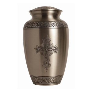 Urne funéraire de luxe en laiton poli, écologique, de style américain/européen, avec couvercle fileté sécurisé pour cendres humaines - Product Image 5