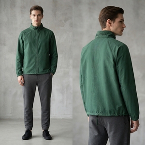 <b>Men</b> Green Lightweight Windbreaker <b>Jacket</b> Stand Collar Full Zip Outdoor <b>Running</b> Sports <b>Jacket</b> with Adjustable Hem - Product Image 2