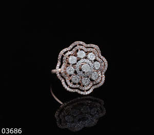 Anillo de diamantes de calidad premium para fines de inversión y colección de joyas de valor a largo plazo disponible al mejor precio del mercado. - Product Image 3