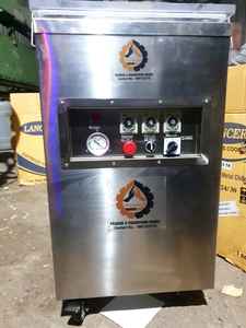 Máquina de Envasado al Vacío Automática de Alta Precisión Accionada por Motor Eléctrico para Llenado de Líquidos en Bolsas de Plástico para Alimentos y Bebidas - Product Image 4