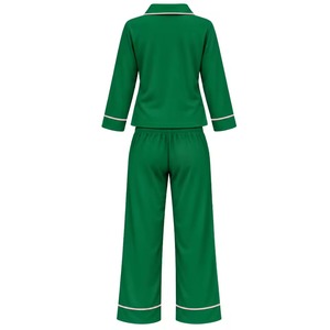 Conjunto de Pijama Verde para Mujer con Letras Griegas Bordadas en Rosa, Camisa de Manga Larga con Botones y Pantalón con Cordón a Juego - Product Image 4