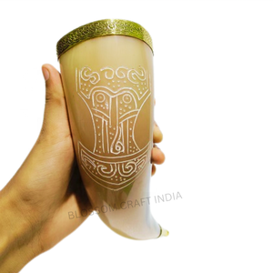 Cuernos de Búfalo Hechos a Mano, Nueva Colección Ecológica, Borde de Latón Pulido, Grabado Vikingo, Decoración para Bebidas - Product Image 3
