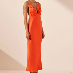 Women's Elegant Sheath Satin Silk Maxi Gown Delicate <b>Spaghetti</b> Straps V-neck Backless Design Criss-cross Decoration Breathable - Product Image 3