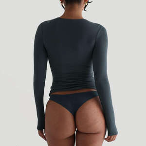 Camiseta Deportiva de Yoga Ajustada y Transpirable de Manga Corta Personalizada para Mujer, Ropa Deportiva para Gimnasio, Running y Yoga - Product Image 3