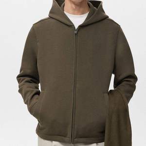 Sweat à capuche oversize décontracté en molleton français 100% coton, imprimé et brodé, avec logo frontal, teinture unie, écologique, pour homme - Product Image 3