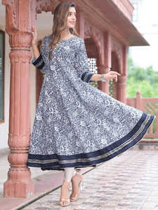 Kurta Anarkali pour femme en coton bleu à imprimé floral, col rond, manches trois-quarts, conçu pour une tenue décontractée ethnique mondiale - Product Image 3