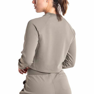 Sweat-shirt court tendance pour femme, idéal pour la gym et le yoga, coupe moderne, pull-over pour femme, OEM - Product Image 4