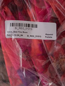 Vestido Rojo con Estampado Floral, Corte Ajustado y Evase, Ideal para Uso Casual, Fiestas y Uso Diario, Cómodo, a Precio de Mayoreo - Product Image 6