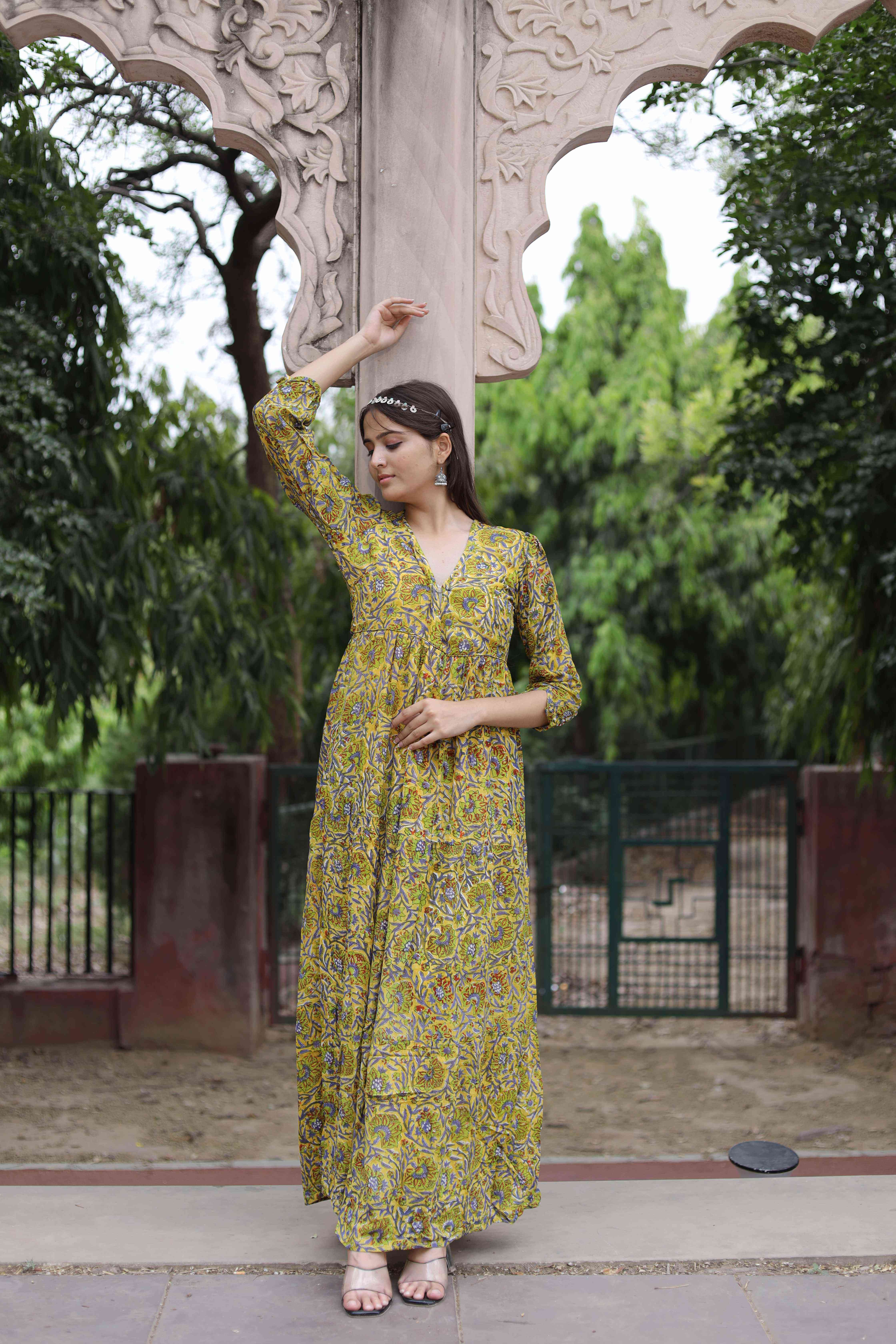 เช่นเดียวกับภาพ