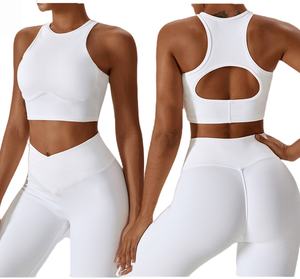 Ensemble de yoga 3 pièces OEM pour femme en Spandex/Polyester sans couture, comprenant un T-shirt uni, un short cycliste, un haut long, une tenue de sport, une brassière de sport et un short taille haute - Product Image 1