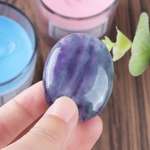 หินโมราลายหัวใจสีรุ้งฟลูออไรต์อัญมณีสำหรับบรรเทาความวิตกกังวล - Product Image 6