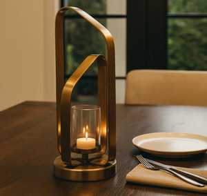 Support de bougie moderne léger et élégant avec un design géométrique pour la décoration de la maison, support en métal résistant à la chaleur - Product Image 4