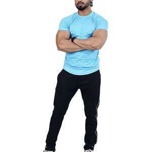 Ropa Deportiva para Gimnasio, Ecológica, 95% Poliéster, 5% Elastano, Transpirable, Diseño de Paneles de Compresión, Tallas Personalizadas - Product Image 2