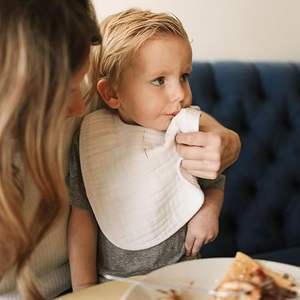 Bavoirs en mousseline pour tout-petits 95% bambou 5% élasthanne Flexibles pour un usage quotidien - Product Image 4