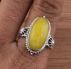 แหวนหยกสีเหลืองธรรมชาติ แหวนเงินแท้ 925 ประดับพลอย แหวนแต่งงานสำหรับผู้หญิงผู้ชาย เครื่องรางเสริมโชคลาภ ขายส่ง - Product Image 2