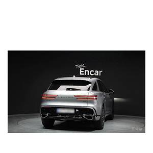 Genesis GV70 3.5T Gasolina AWD con Caja de Cambios Automática, Asientos de Cuero, Cámara Trasera - Modelo Diciembre 2022, 13,101 km - Product Image 4