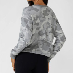 Camiseta Deportiva Casual para Mujer, Diseño de Camuflaje Sublimado, Puños Acanalados Personalizados, Corte Holgado, Manga Larga, para Correr - Product Image 2