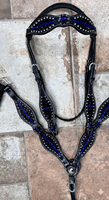 Ensemble complet de sellerie anglaise de luxe à motif turquoise en cuir véritable léger pour l'équitation saisonnière, avec têtière