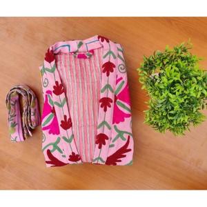 Handmade Elegant Pink Floral Embroidered Velvet Cotton Eco-Friendly Heated Long <b>Kimono</b> Women's Robe Full Sleeve Mandarin Collar - Product Image 4