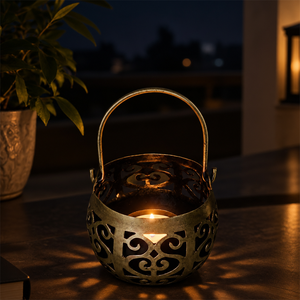 Portavelas de Latón Dorado, Linterna Decorativa de Metal con Asa para Colgar, Estilo Vintage Marroquí, Decoración para Mesa de Hogar u Oficina - Product Image 6