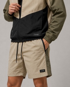 Ensemble court coupe-vent écologique imperméable d'été, léger, respirant, séchage rapide, en nylon, vêtements de sport, logo personnalisé, design 2-en-1 - Product Image 5