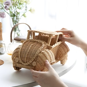 Juguete de coche de ratán para niños, inspirado en el estilo vintage, mini coches tipo escarabajo, juguetes para niños hechos a mano en Vietnam. - Product Image 6