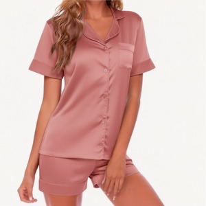 Ensemble de pyjama personnalisé, vêtements de nuit professionnels, combinaison de nuit, tissu doux et confortable, taille personnalisée, design personnalisé - Product Image 1