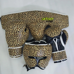 Conjunto de Boxeo de Alta Calidad en Cuero Vacuno Genuino Blanco con Protector Facial Completo Personalizado - Product Image 5