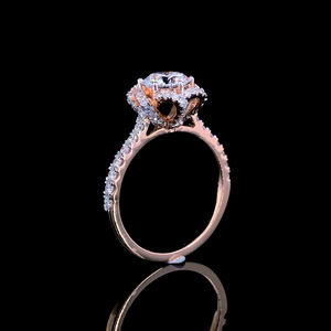 Bague de fiançailles exclusive en diamant de laboratoire taille ronde, or jaune massif 14 carats, finition polie brillante, 1 carat, joaillerie fine - Product Image 5