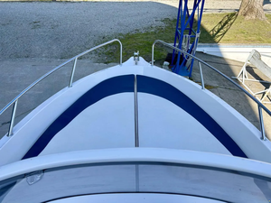 Q-u-i-c-k-s-i-l-v--e-r 550 C-o-m-m-a-n-d-e-r - Product Image 3