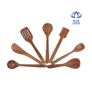 Ensemble de cuillères en bois très demandées - Ustensiles de cuisine à long manche pour remuer, servir et plus encore - OEM disponible - Product Image 1