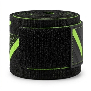 Vendas de boxeo con material flexible, costuras reforzadas y compresión cómoda para una protección confiable de manos y muñecas. - Product Image 2
