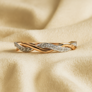 Anillo de Compromiso Original y Hermoso con Moissanita Tallada en Forma de Anillo, Diseño Minimalista con Vástago Trenzado, Plata 925/Oro Amarillo de 14K - IGI - Product Image 5