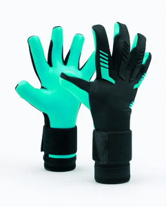 Gants de gardien de but professionnels à haute adhérence personnalisés pour les entraînements de football, paume en latex allemand, protection des doigts, personnalisables - Product Image 1