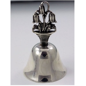 Decoraciones Navideñas de Campanas de Aluminio Hechas a Mano y Exclusivas para Interiores y Exteriores, para un Ambiente Festivo a Precios Accesibles - Product Image 3