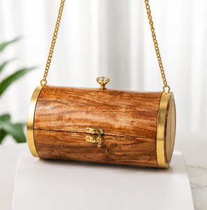 Pochette en bois artisanale avec chaîne dorée, sac de soirée de luxe personnalisé pour mariée et femme - Product Image 1