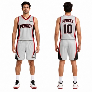 Uniforme de basket-ball d'équipe personnalisé Tissu polyester de qualité supérieure Panneaux respirants Contrôle de l'humidité Construction légère Sublimation - Product Image 6